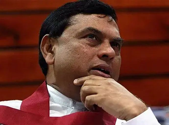 බැසිල් රාජපක්ෂට එරෙහිව ජාත්‍යන්තර රතු වරෙන්තුවක්!