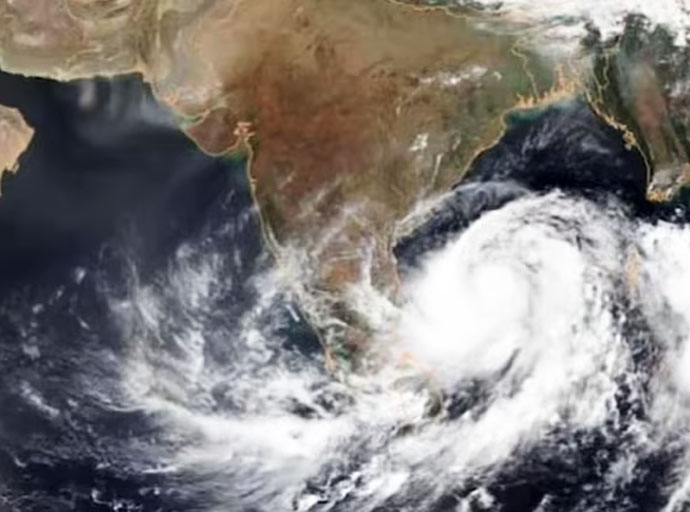 බෙංගාල බොක්කේ පීඩන අවපාතය ප්‍රබල සුළි කුණාටුවක් දක්වා වර්ධනය වීමේ අවදානමක්