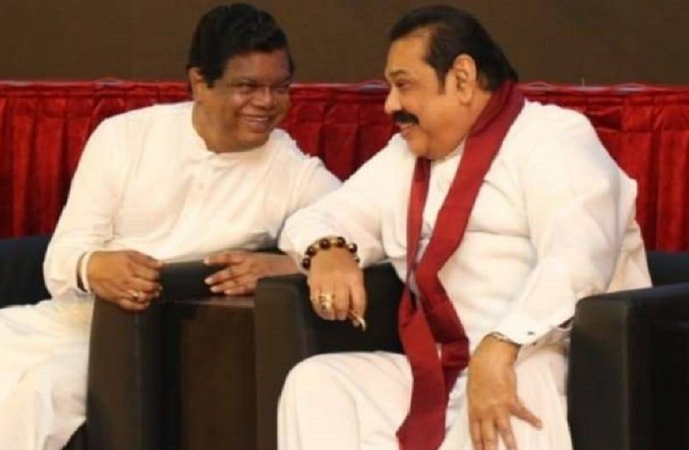 බන්දුලට සීනි වැඩිවෙලා : මහින්දගේ සීනි බස්සගෙන !