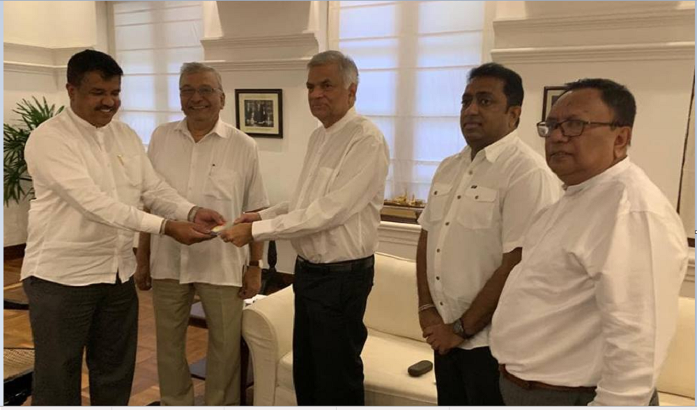 UNF සැලූන් දොර විවෘත වෙයි : තිලිණ බණ්ඩාර එජාපෙට