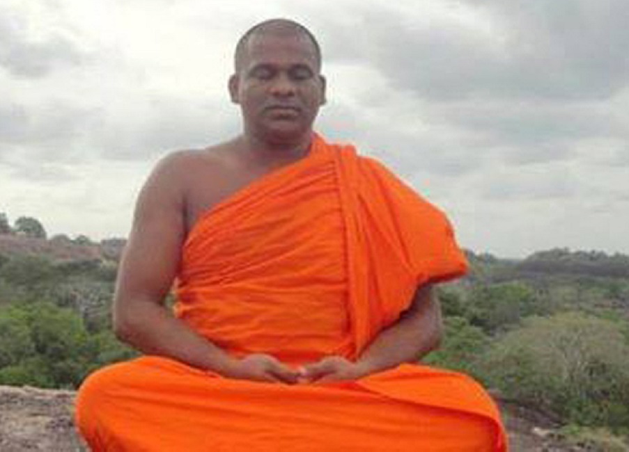 බලය අභ්‍යාස කරන්න ඕනැයි වදාරා : ඥානසාර හිමි කුරුණෑගලින් මැතිවරණයට !