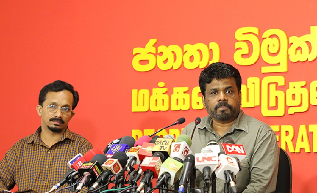 මේ බොරුවෙන් උපන් බොරුවෙන් යැපෙන බොරුවෙන්ම අවසන් ගමන් යාමට නියමිත ආණ්ඩුවක් !