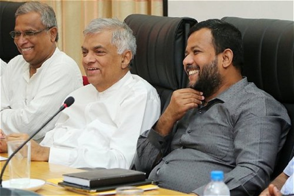  විශ්වාසභංගයට පෙර : තේරීම් කාරකසභා අතුරු වාර්තාව එයි !