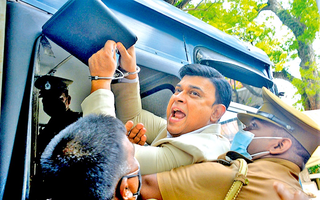 රන්ජන්ගේ මන්ත්‍රී ධුරය අහෝසියි - නීතිපති දප්පුල 
