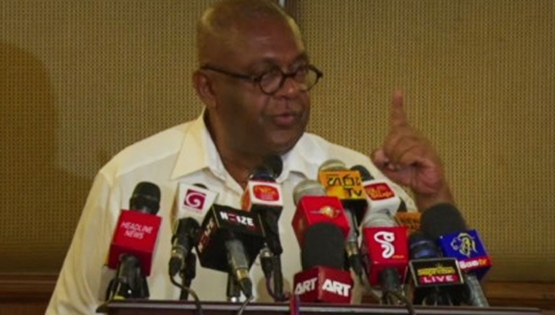 බහුතරය ආණ්ඩුවට නම් මාව පටලවා ගන්නේ ඇයි : ජිනීවා අවනඩුව මංගල ලිහයි !