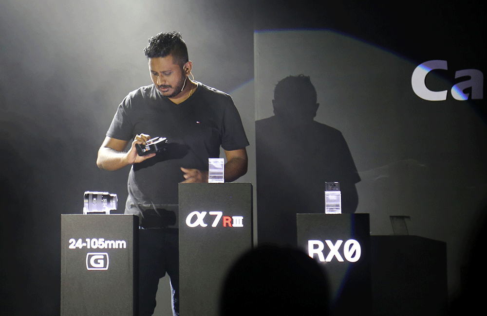 Sony Alpha නවතම  A7 R III කැමරාව ශ්‍රී ලාංකේය වෙළඳපල