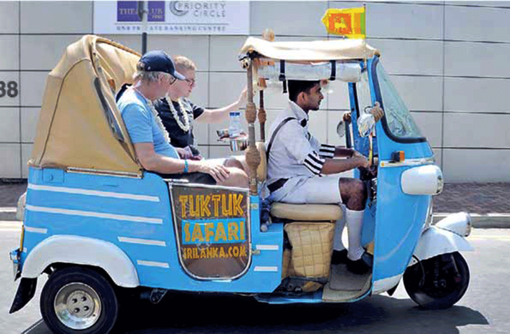 ලංකාවේ පළමු සංචාරක හිතකාමී ටුක් ටුක් සේවාව අදින් ඇරඹේ