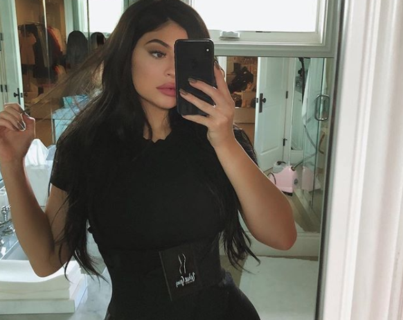kylie jenner waist trainer