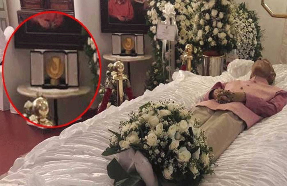 ආචාර්ය ලෙස්ටර්ගේ මළ ගෙදරට හොරු පැනලා : “රණමයුර" පදක්කම උස්සලා