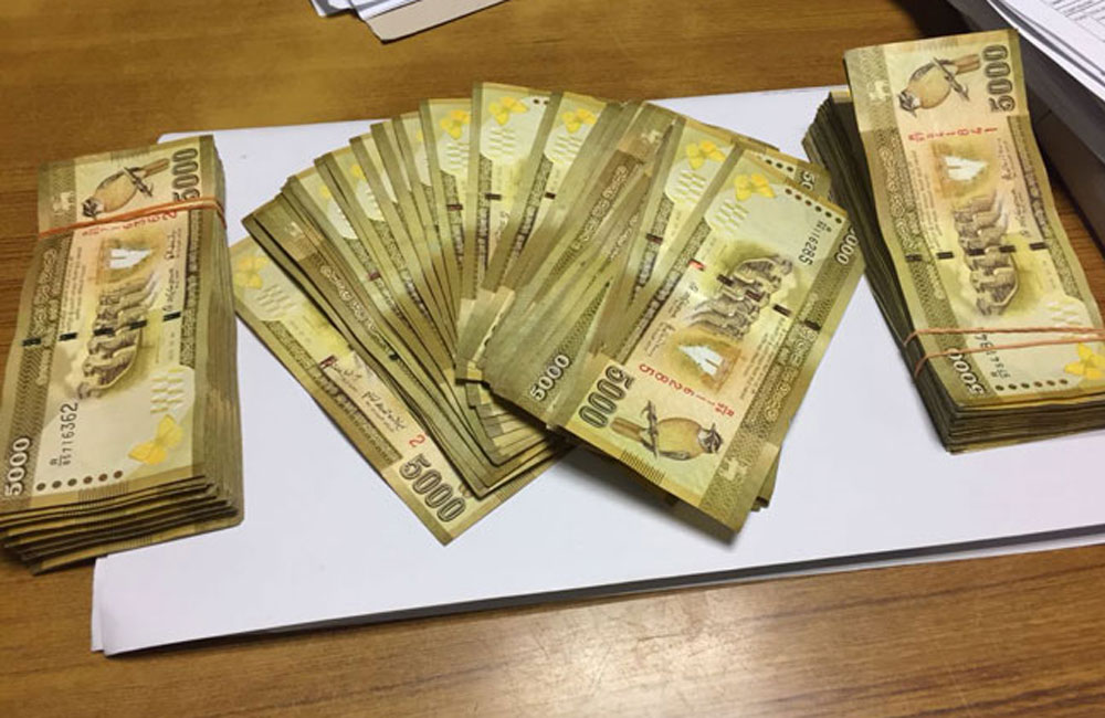 සමෘද්ධි සහ අඩු ආදායම්ලාභීන්ට උත්සව සමයට දීමනාවක්