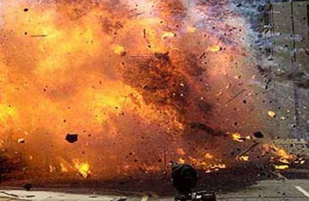 පූගොඩ බෝම්බයක් පුපුරවයි : හානියක් නෑ !