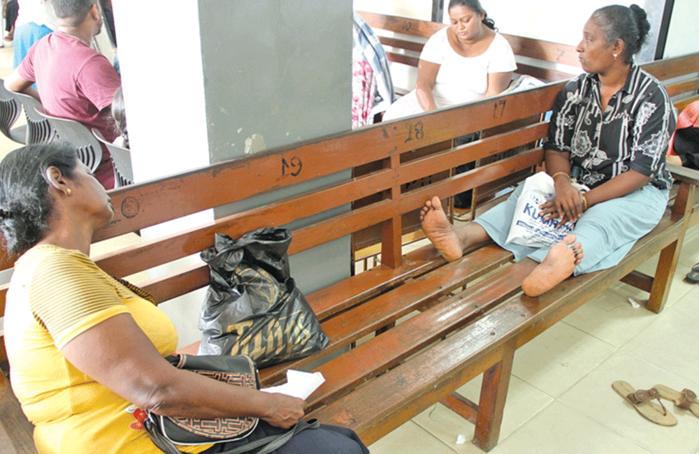 රටපුරා වෛද්‍ය වර්ජනයක්: අඛණ්ඩ වර්ජනයක් ද? තීන්දුව අද