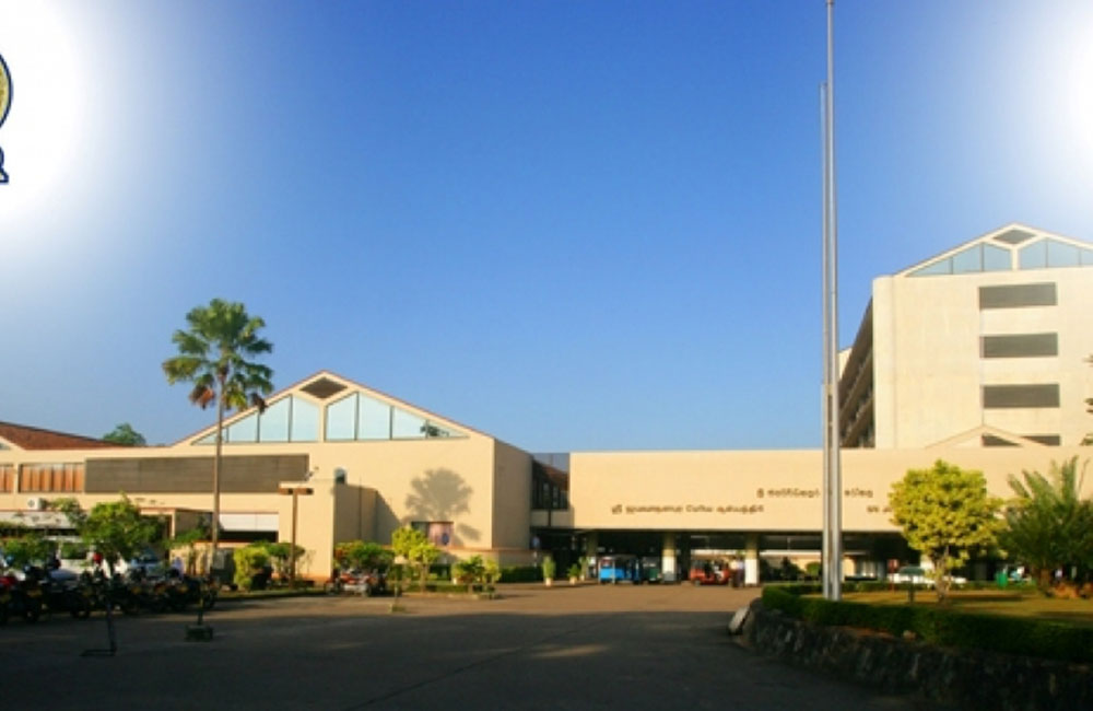 අධිකරණ වාරණය නොතකා වර්ජනය දිගටම - ජ’පුර රෝහලට අසාධ්‍යයි