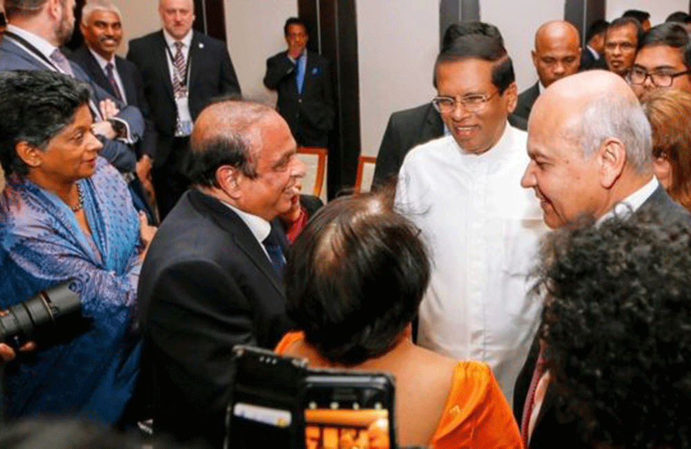 ජනාධිපති ලන්ඩනයේදී සමාජ මාධ්ය පතුරු ගසයි