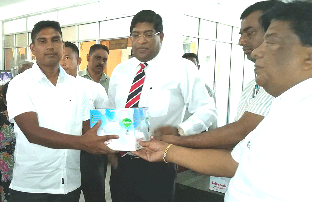 ''ශ්රී ලන්කන් අධ්යක්ෂ මණ්ඩලය ඉවත් කරන්න'' : පාඩු ලබන හේතුව රවී කියයි !