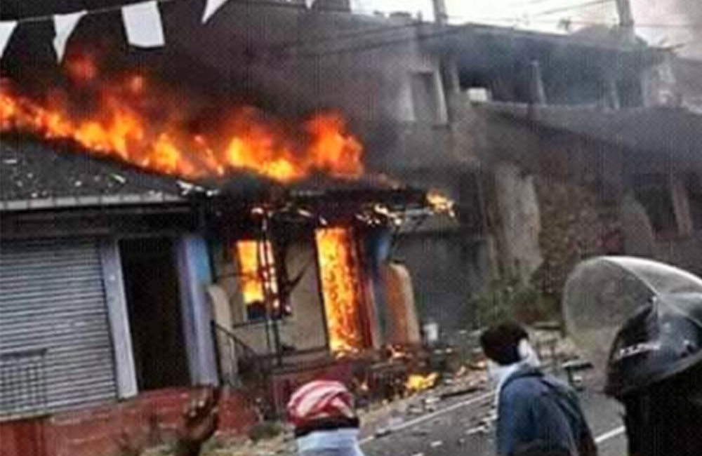 “මුස්ලිම්වරු ඉලක්ක කර පහර දුන්නා. පොලිසිය බලන් හිටියා” – ඇමති හකීම්