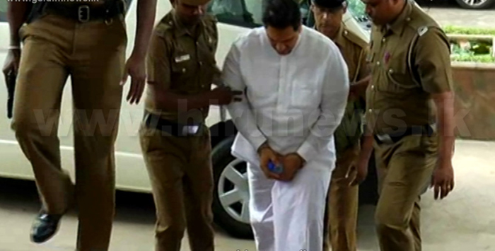 1525778055 2936105 hirunews Duminda Silva