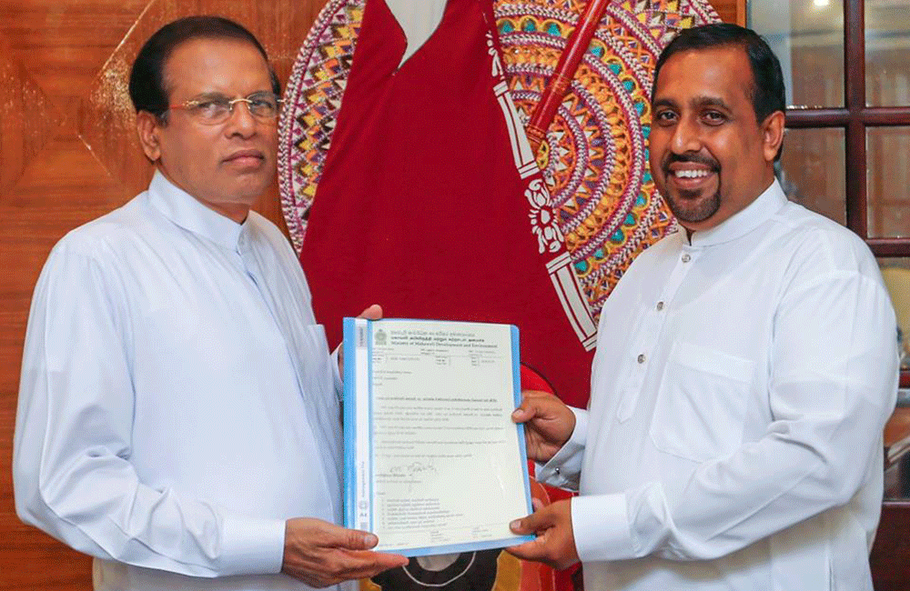 දැව සංස්ථාවේ අළුත් සභාපතිට : ජවිපෙන් කුඩුවෙන ප්‍රහාරයක්