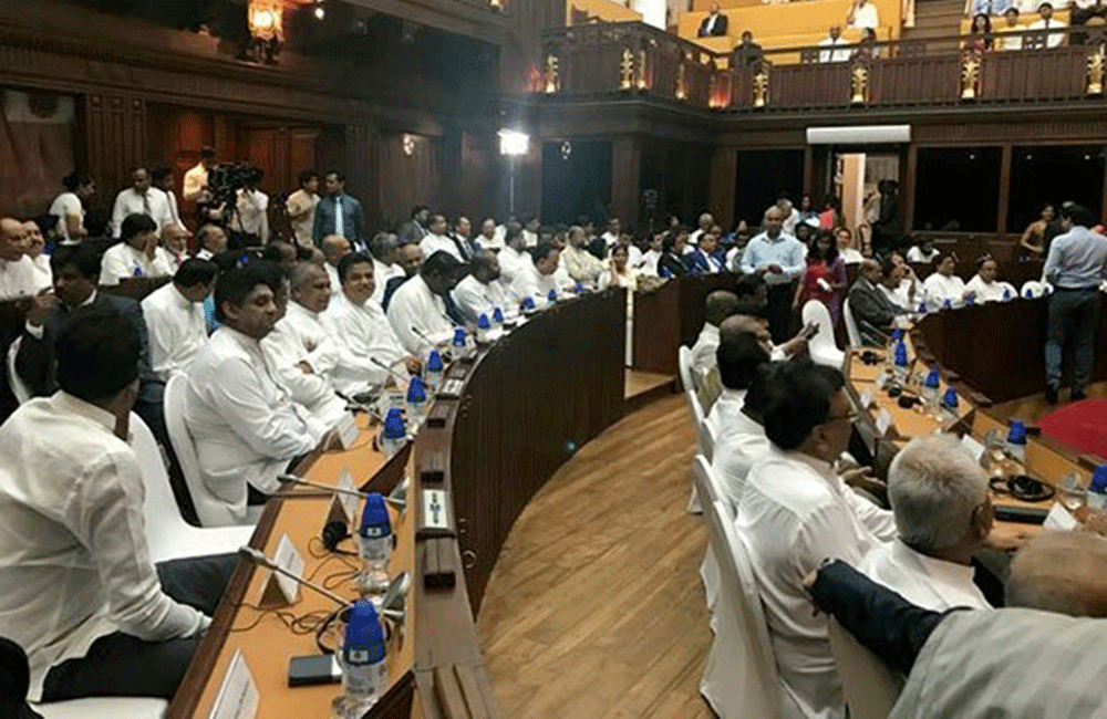 රාජ්‍ය - නියෝජ්‍ය අමාත්‍යවරුන්ගේ දිවුරුම්දීම හෙට !