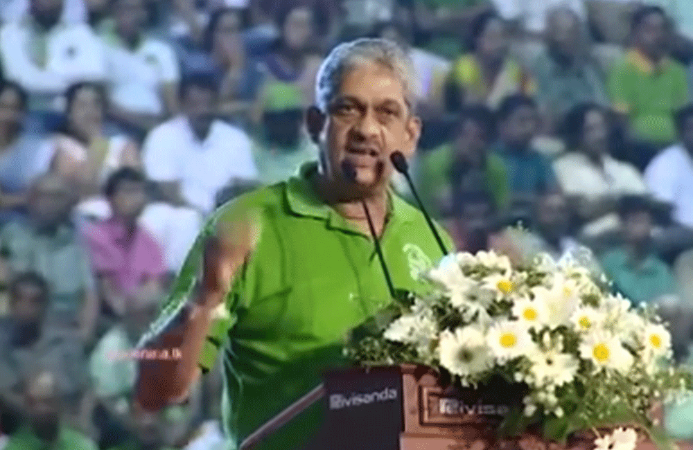 එජාප මැයි දින රැළියේ : ෆොනීගෙන් ගීතයක්