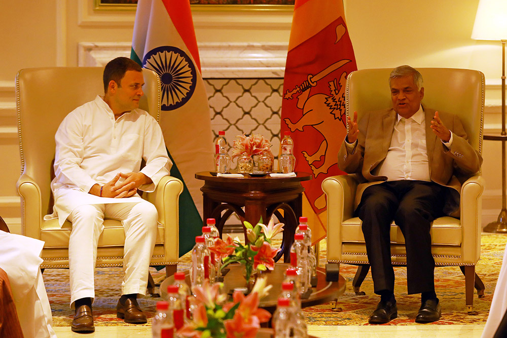 රනිල් ඉන්දීය කොන්ග්‍රස් නායකයන් හමුවෙයි !