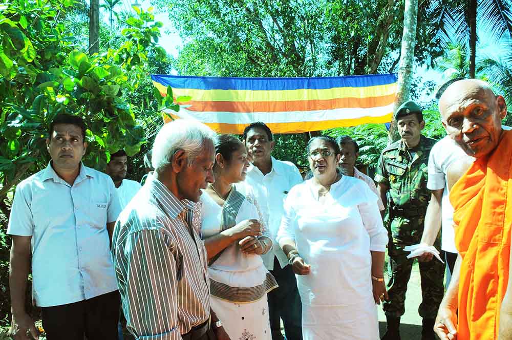 බලය වෙනුවෙන් පන්සල පාවිච්චි කිරීම වැරදියි - තලතා 