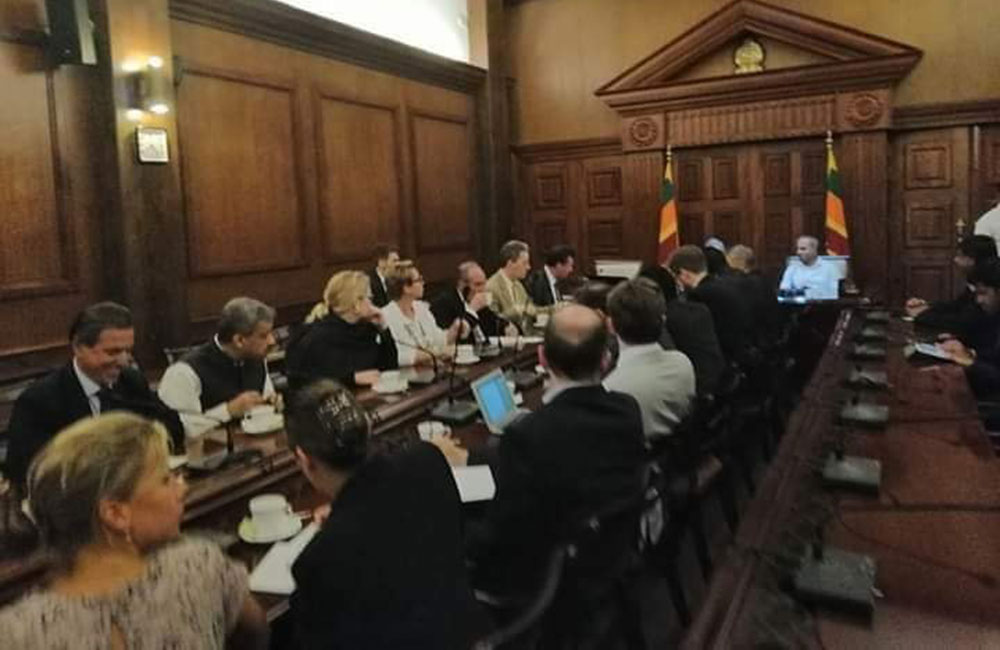 අගමැති රනිල් : විදෙස් තානාපතිවරුන් කැඳවයි !