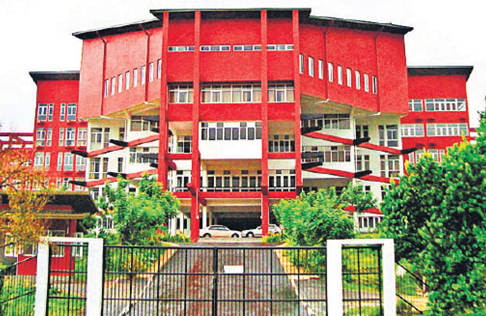 නූගතුන්ටත් වඩා බාල වෛද්‍ය සංගම් නායකයින් : කුසල් පෙරේරා ලියා දන්වයි !