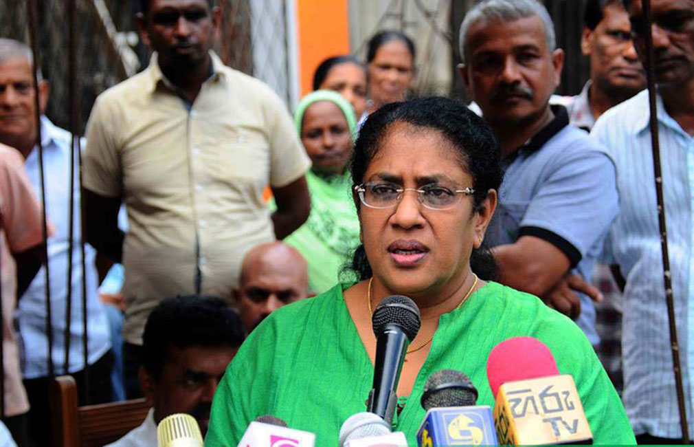 එදා නීතිපති දෙපාර්තමේන්තුව පවරාගත්ත බව අද  මහින්දට අමතක වෙලා - තලතා 