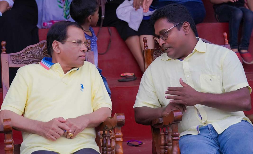 ස්ථාන මාරුව අවලංගු වූ බන්දු : දහම්ගේ මැච් එක බලන්න ඇවිත් !