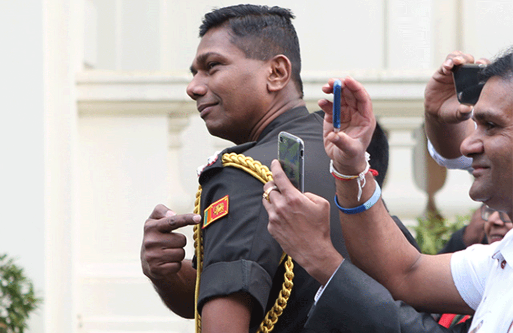 මරණ තර්ජන කළ ශ්‍රී ලංකා තානාපති නිලධාරියා “බ්‍රිතාන්‍යයෙන් පන්නන්න”