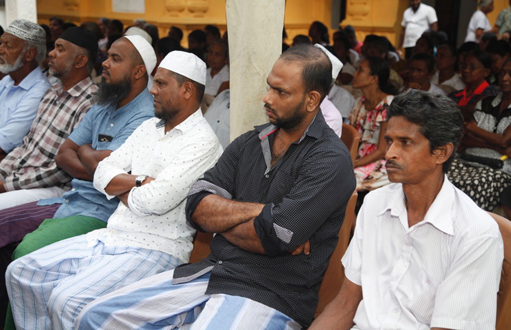 "අහන්න" තෙවැනි දිනයටත් සාර්ථක ගමනක ! 