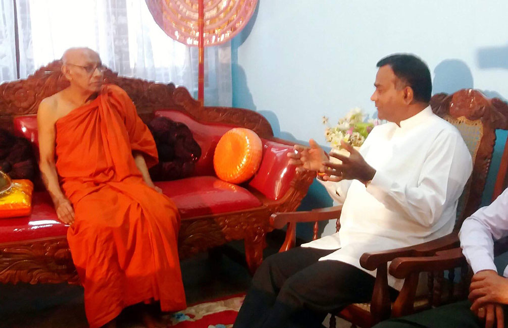 මහින්ද හොරකම් කළා තමයි ඒත් හොඳයි : ගැටඹේ හිමිගේ ෂෝක්  බණ ටික !
