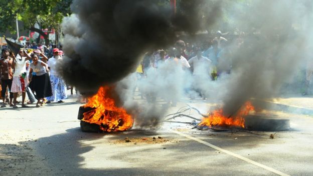 99685530 kataharagama1