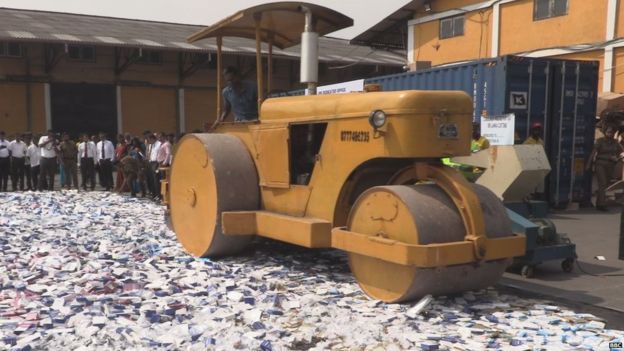  99694028 still0601 00009