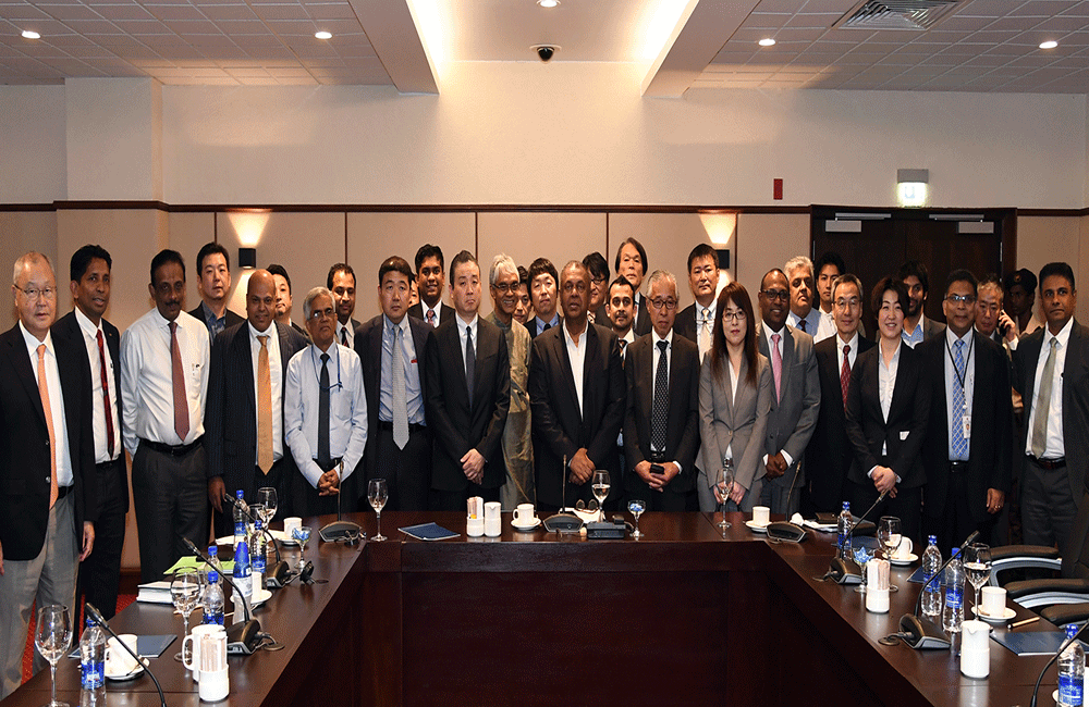 ජපාන ඉහළ පෙළේ ආයෝජකයන් සහ මුදල් හා ජනමාධ්‍ය අමාත්‍යවරයා අතර හමුවක්