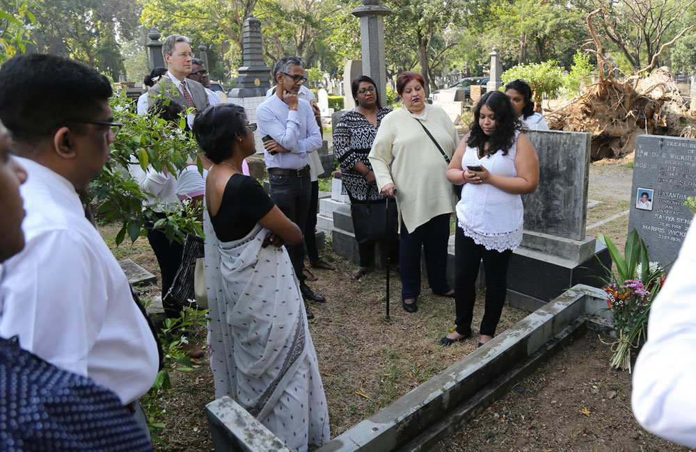 ලැජ්ජයි : ලසන්තව මතක ජන්දෙට විතරයි