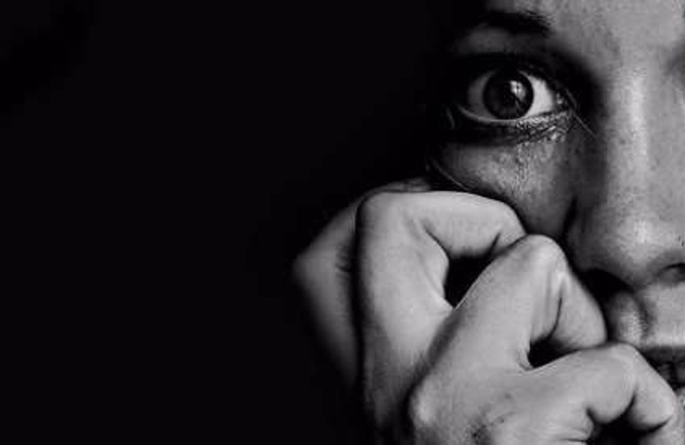 තවත් ගුරුවරියක් දණගස්වලා