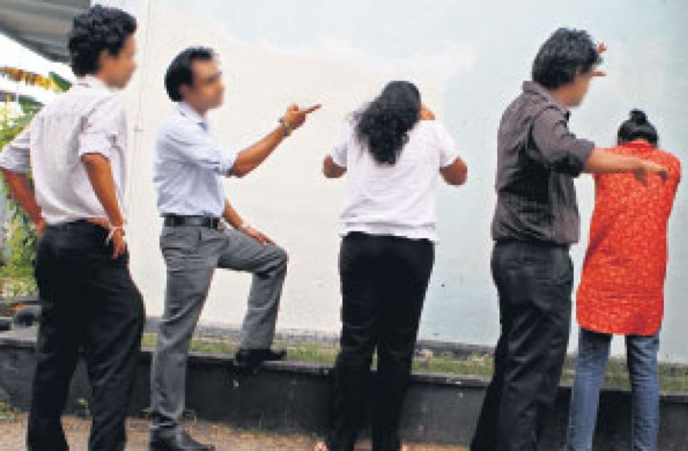 නවක වදය වැළැක්වීමට අපේ ශ්‍රී ලංකා ජාතික ව්‍යාපාරය මැදිහත් වෙයි !