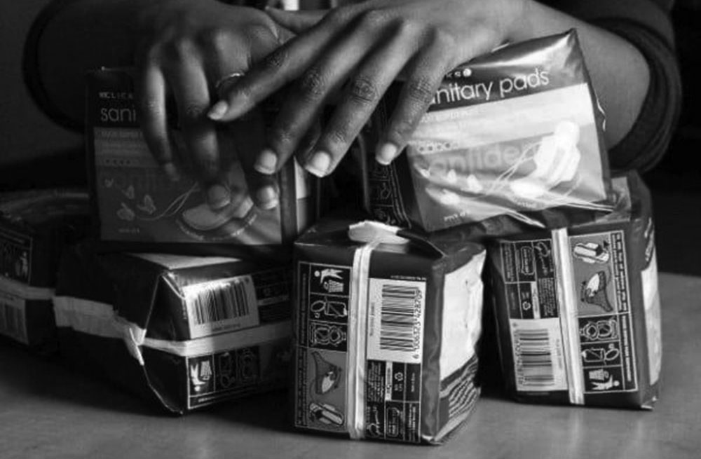 කාන්තා 'සනීපාරක්ෂක තුවා'  සෙස් බද්ද ඉවත් කරන්න : මංගල ඇමතිගෙන් උපදෙස් 