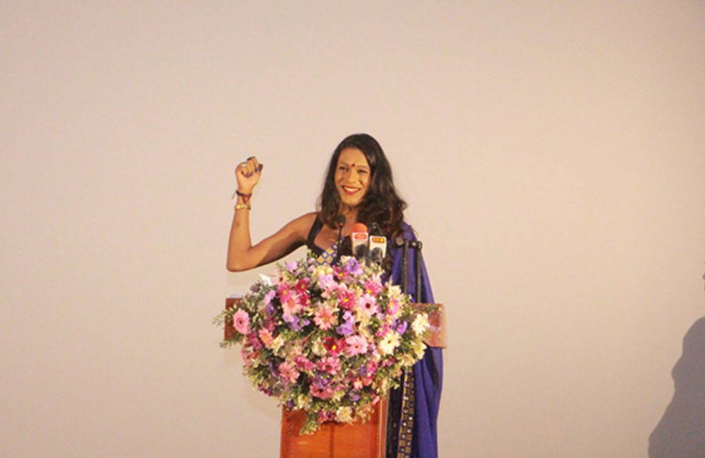 භුමි හරේන්ද්‍රන් හොඳම නළුවාට හිමි සම්මානය ගැනීම අවුලක් ද ?