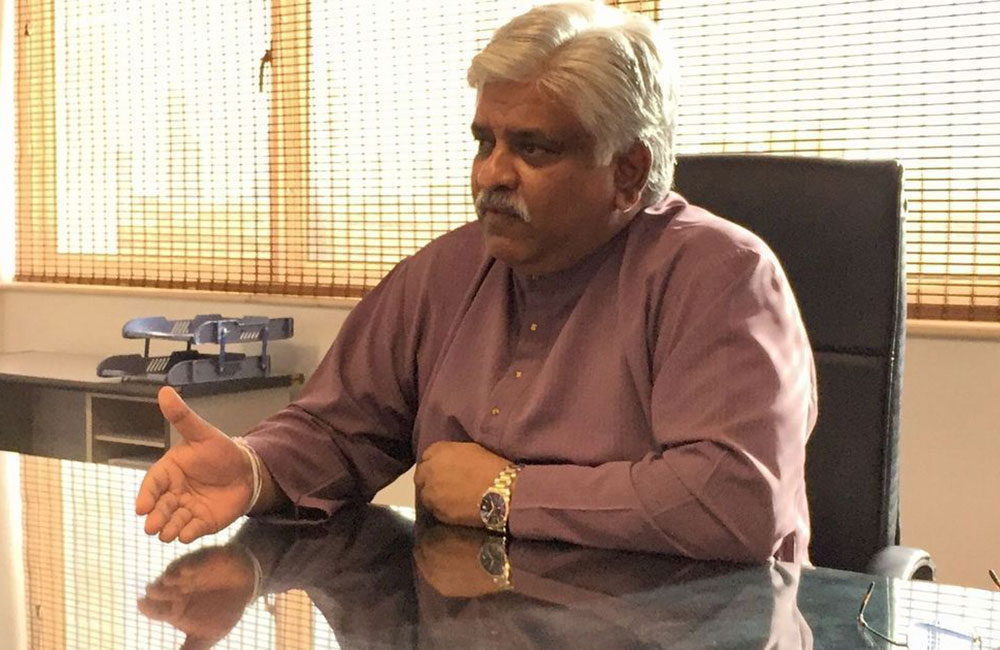 බය නම් ගෙදර යන්න : දුම්රිය ලොක්කන්ට ඇමති අර්ජුන දන්වයි !