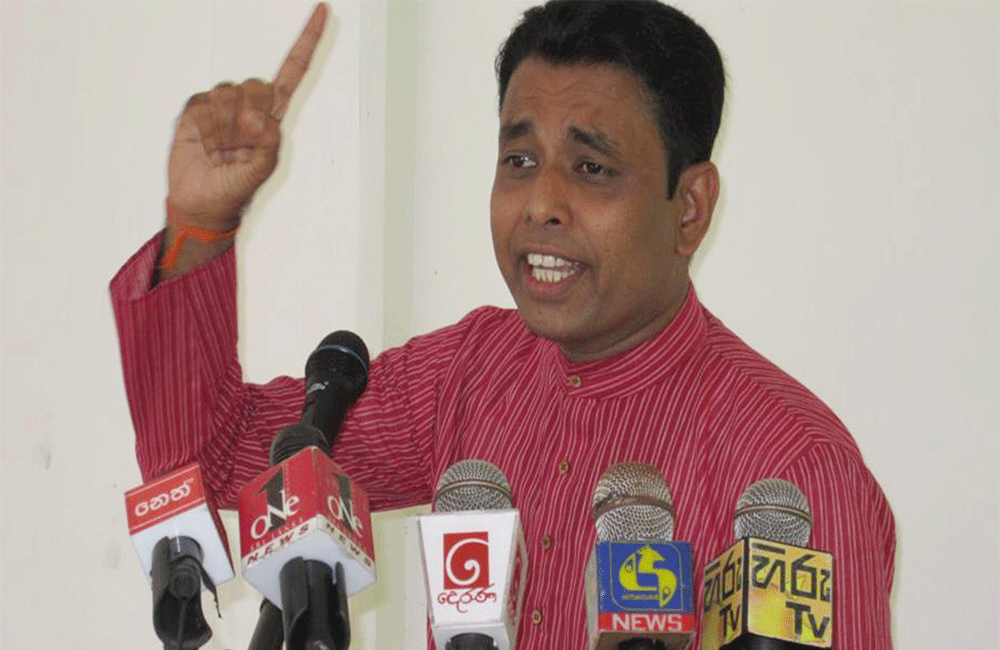 එජාප පසුපෙල යළි ඇවිලේ !