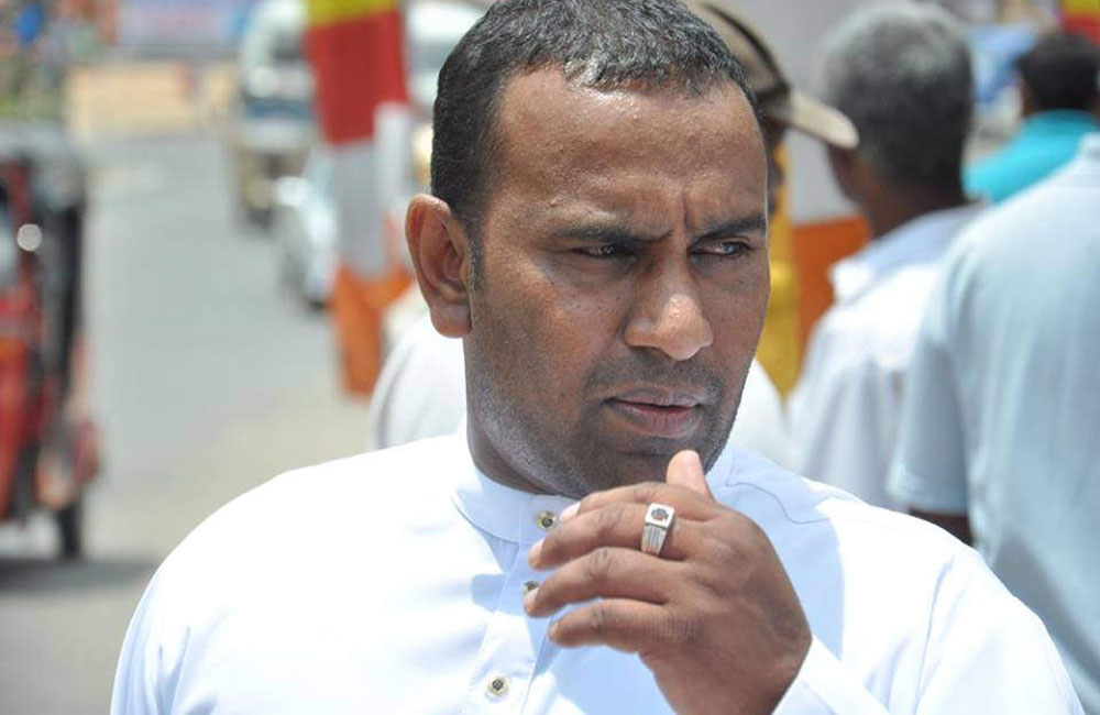 සභාග ආණ්ඩු හදන්න ආවොත් - එජාපයෙන් තනි ආණ්ඩුවක් !