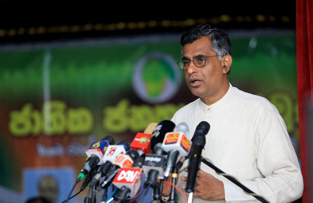 ශ්‍රිලනිප ය වරිග සභාවක ප්‍රාණ ඇපයට හසුවෙලා - පාඨලී 