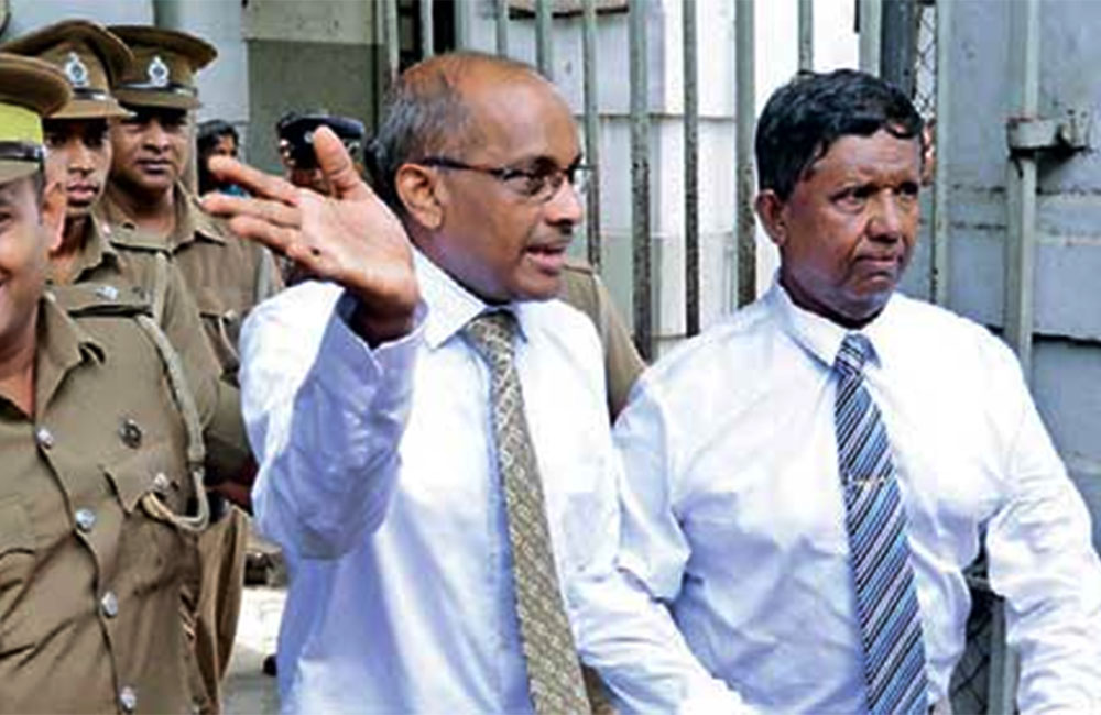 කෝටි දෙකක අල්ලස් අරගෙන මාට්ටු වූ : ජනාධිපති කාර්යමණ්ඩල ප්‍රධානියාට ඇප