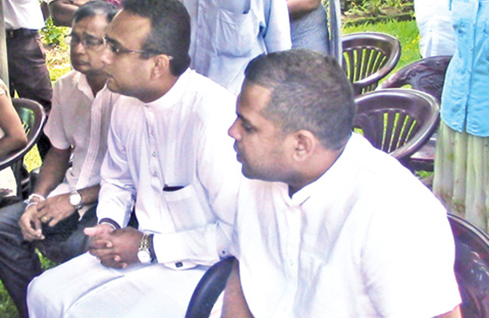 හරීන්ගේ නියෝජ්‍ය ඇමැති මනූෂ !