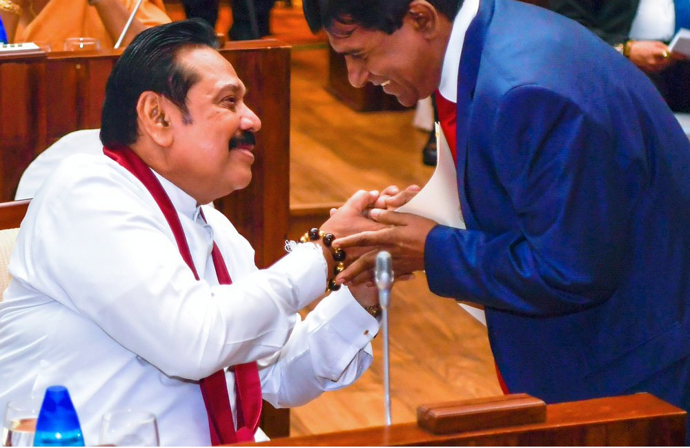 විජයදාසගේ සංශෝධනවලට මහින්ද කැමති නෑ