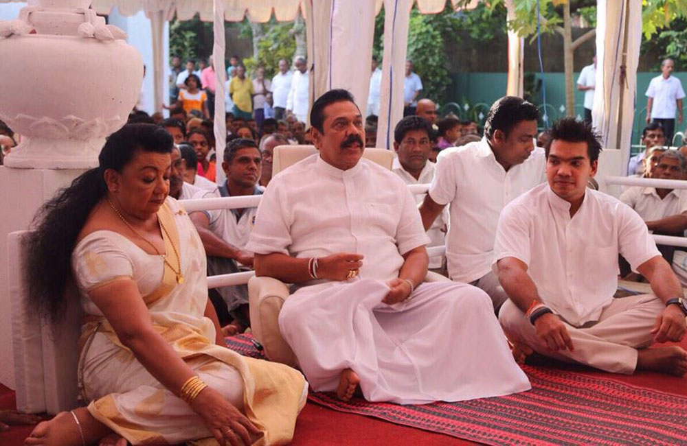 රාජපක්ෂ පවුලේ නඩු නැවත ගොඩගනියි : නොසිතු පෙරළියක් අත ළඟ !