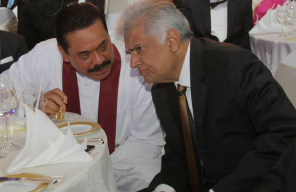 අලුත් ගේමක් ! 'මහින්ද, රනිල්ට පණිවිඩයක් එවලා' !